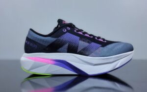 New Balance Fuelcell Sc elite Carbon Plate