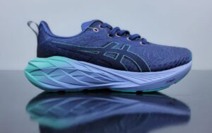 Asics Nova Blast 4