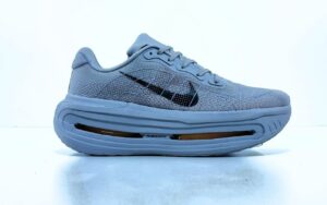 Nike Vomero Premium 2025