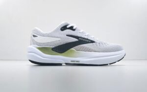 Brooks Ghost Max 3