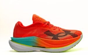 Under Armour Velocity Elite 3