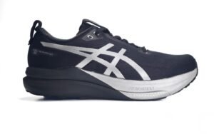 Gel Kayano 33 BLACK SILVER